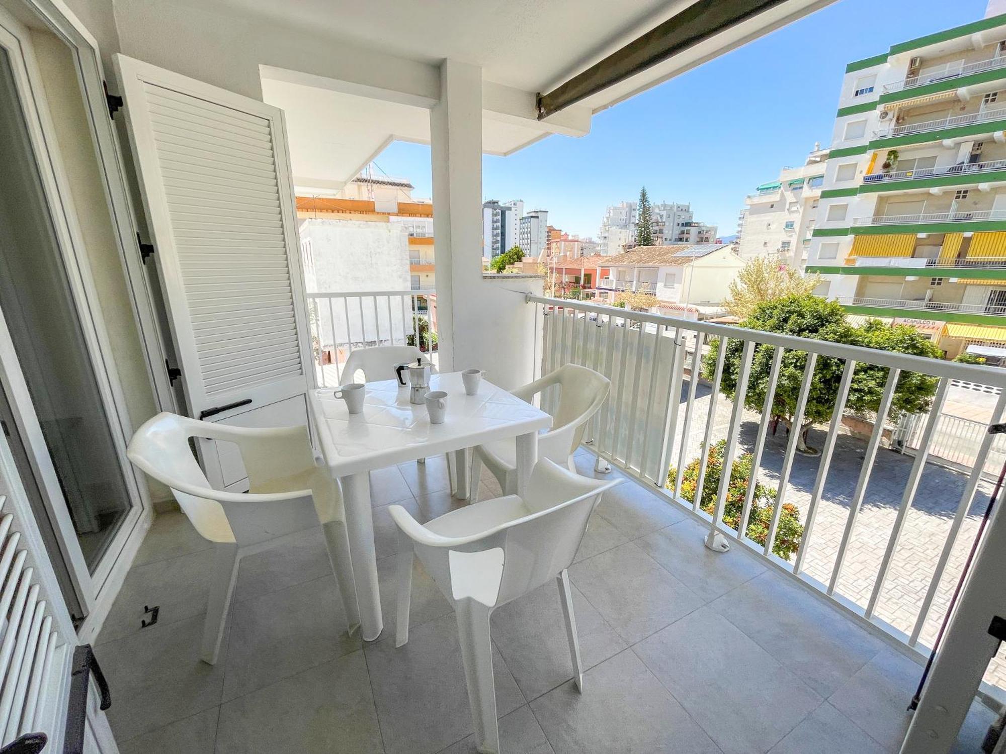 Apartamentos Gandia Centro 3000 Екстериор снимка