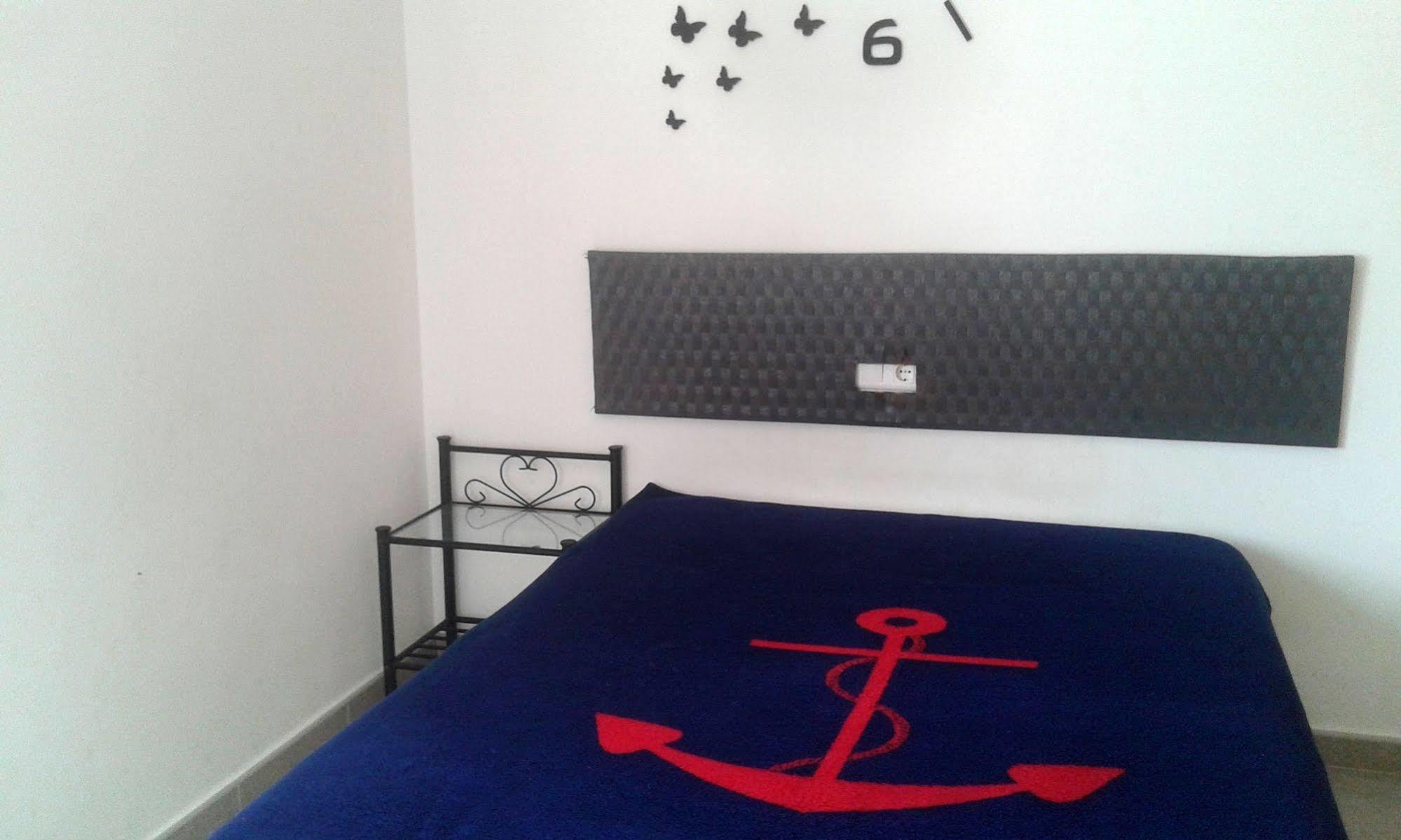 Apartamentos Gandia Centro 3000 Екстериор снимка